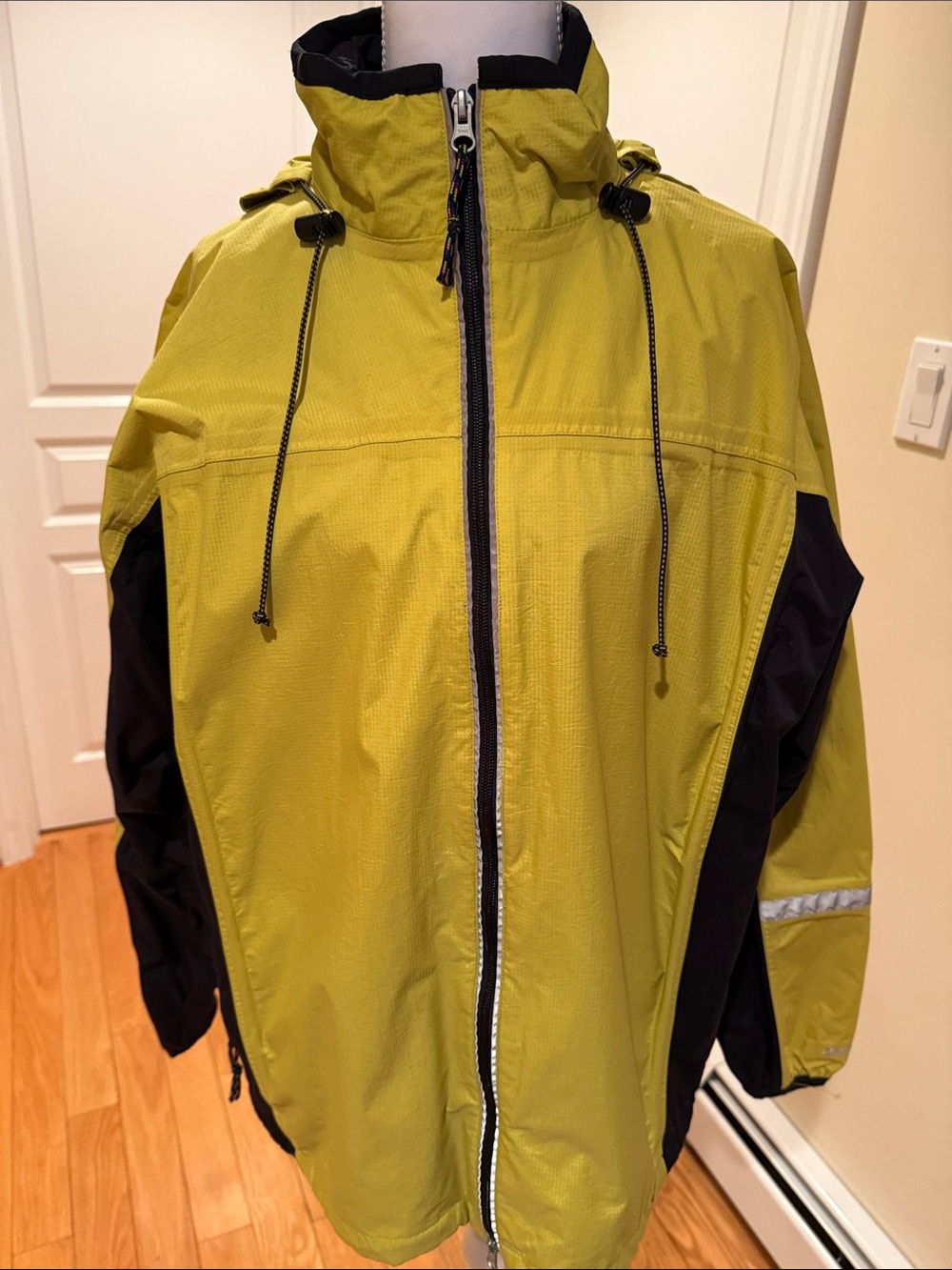 Road Runner Sports Ladies Hooded Jacket in Lime Green and Black  with pockets XL